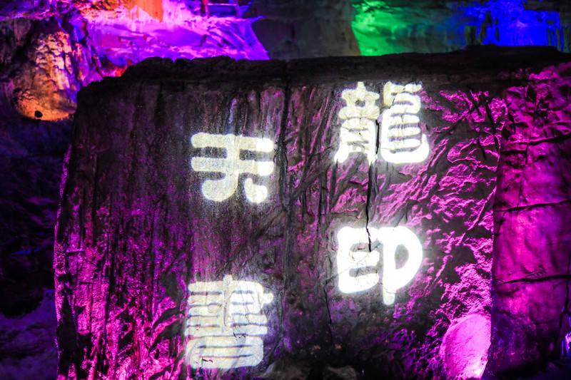 北大、清华、中戏……羽绒服“学历造假”为何屡禁不止?